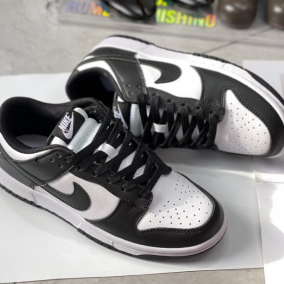 Nike Black and White Athletic Shoes - Picture 2 of 8